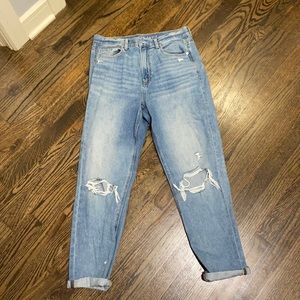American eagle mom jeans